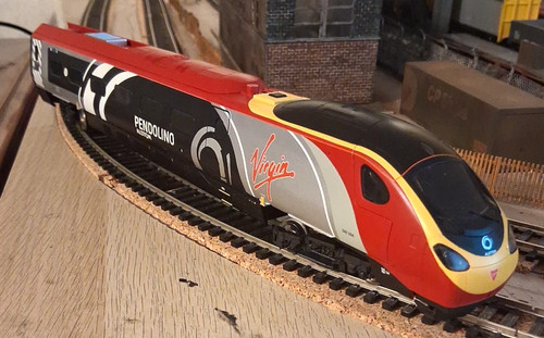 Hornby virgin alstom - virgin, pendolino